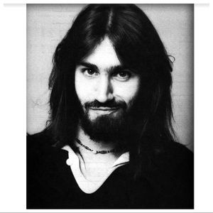 I see the raven's made
Her nest in your eyes
She's